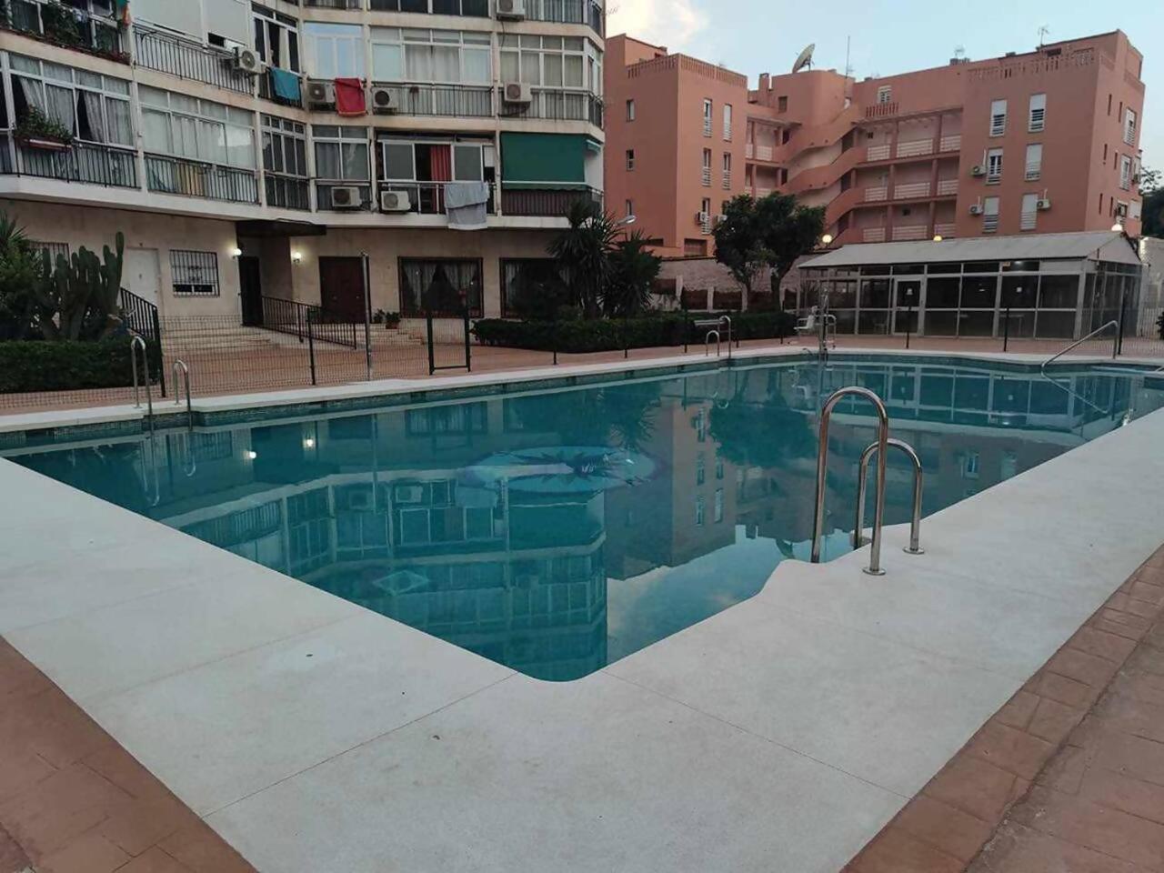 Star Apto Torremolinos Wifi Terraza Centro Exterior foto